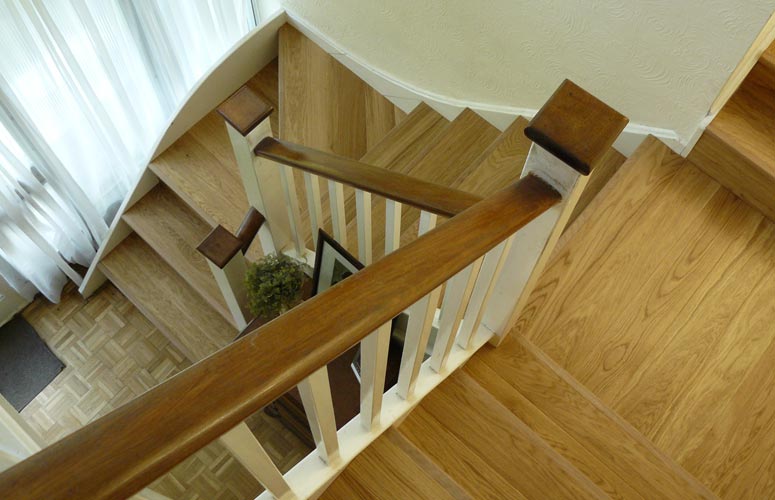 Oak-clad staircase.