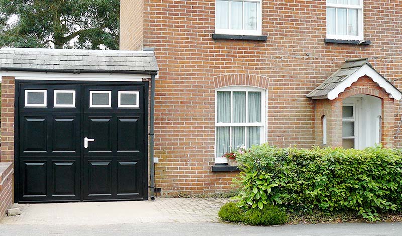 Garage doors by Warmerhouse